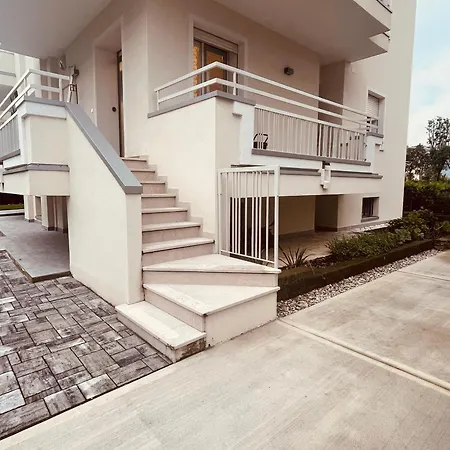 Gardenia Apartments Desenzano del Garda Exterior photo